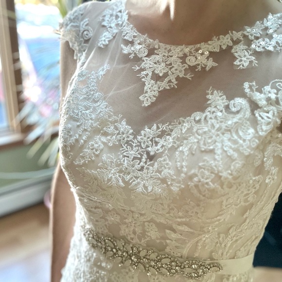 Wedding Dress BRAND NEW - Picture 3 of 9